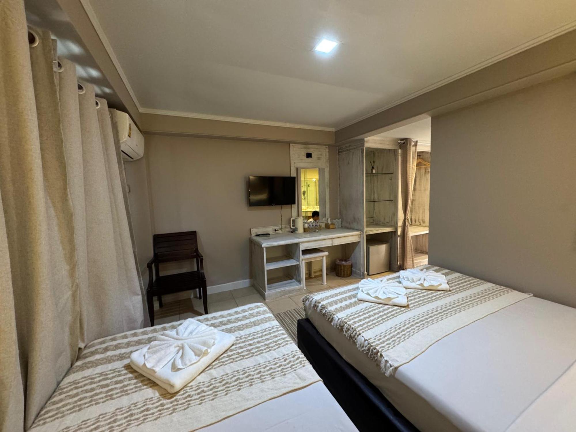 The Taksim Patong Beach Hotel 외부 사진