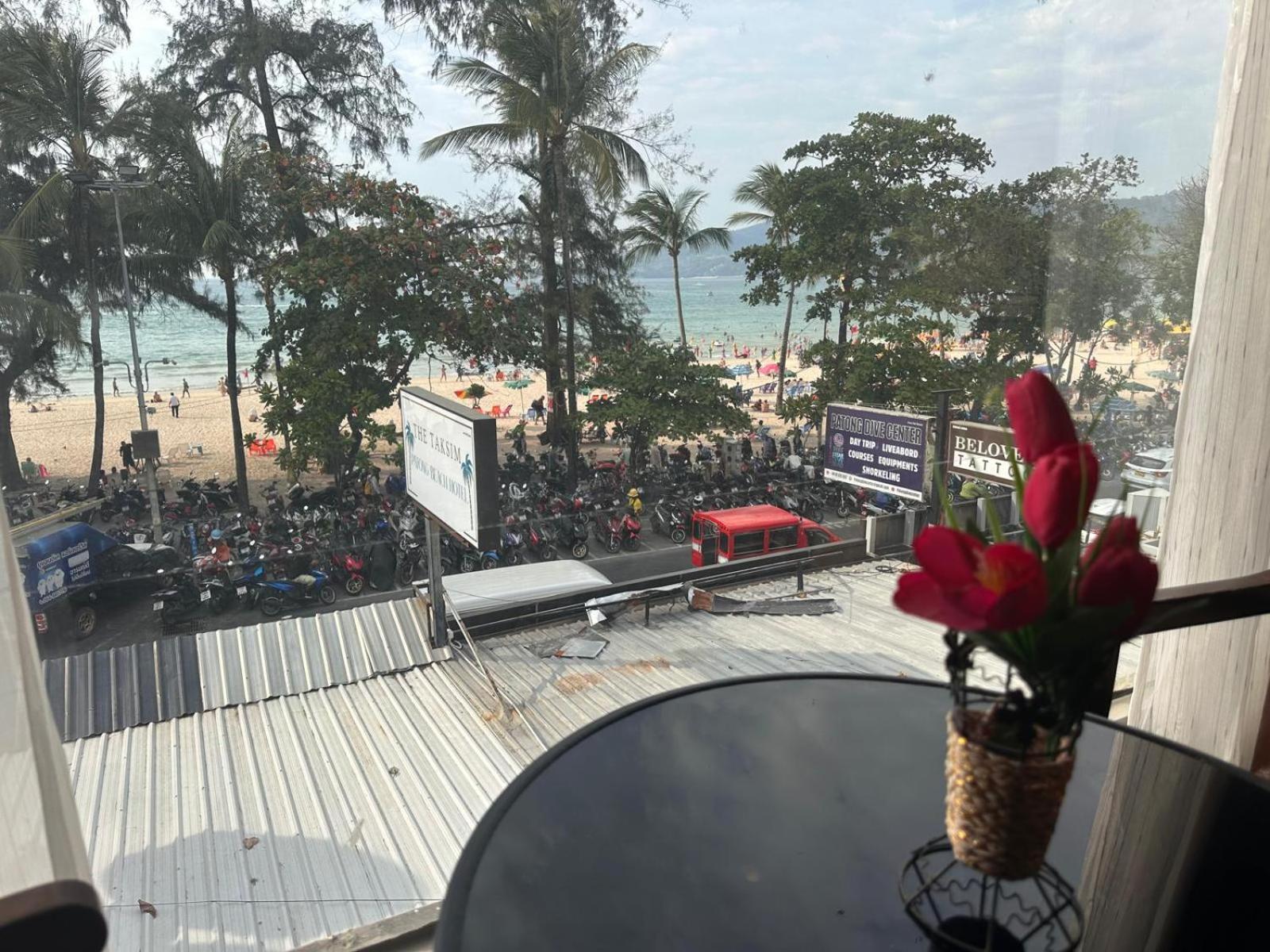 The Taksim Patong Beach Hotel 외부 사진