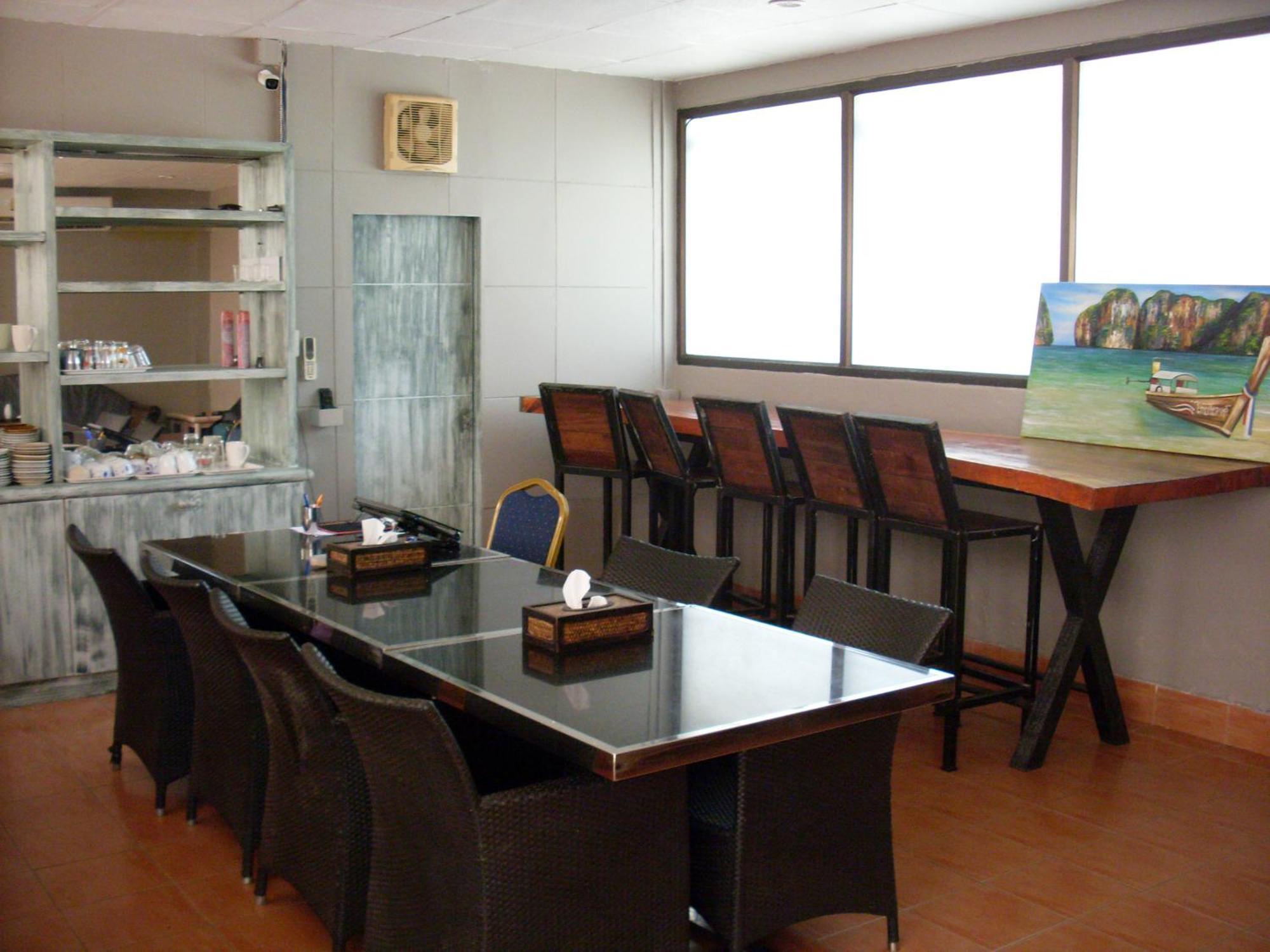 The Taksim Patong Beach Hotel 외부 사진